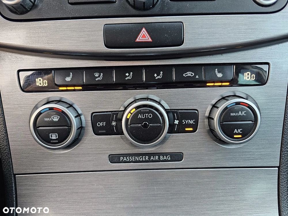 Volkswagen Passat - 18