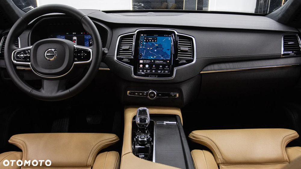 Volvo XC 90 T8 AWD Plug-In Hybrid Plus Dark 7os - 18