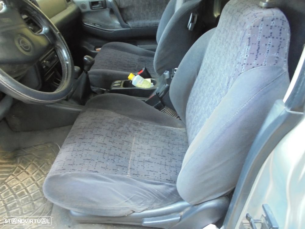 Opel Frontera 2.2 DTi Sport - 11