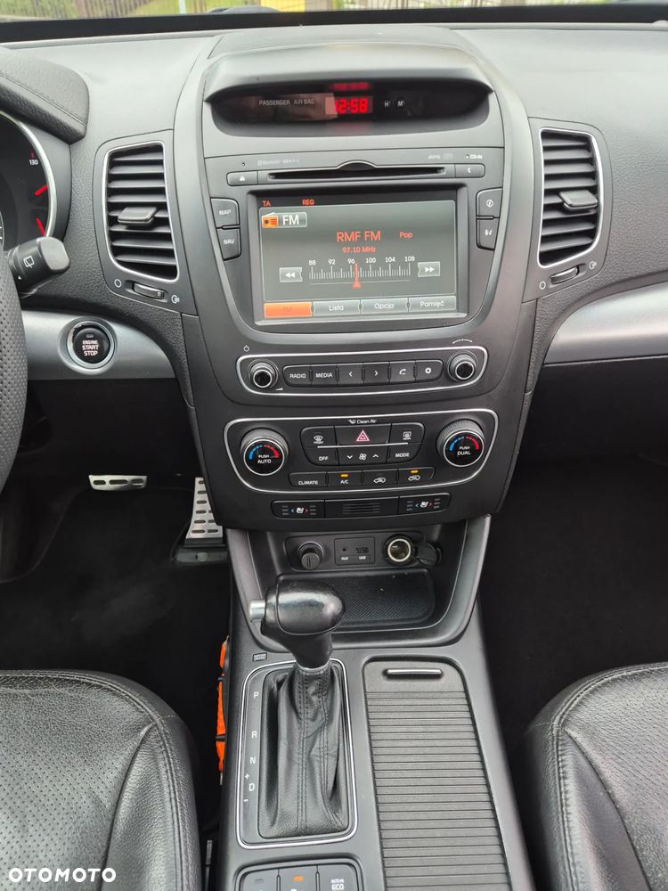 Kia Sorento - 40