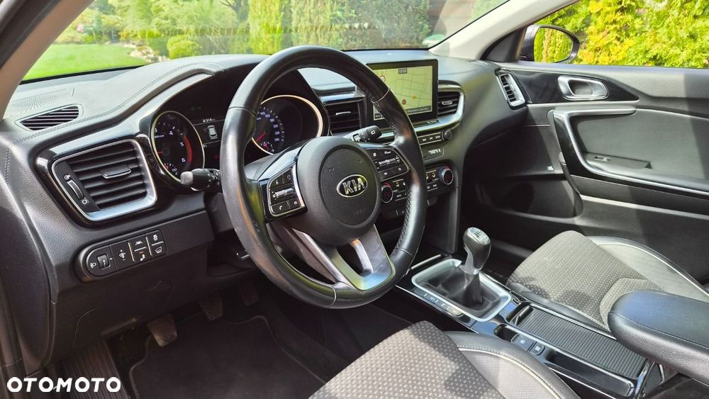 Kia Ceed 1.6 CRDi Vision - 15