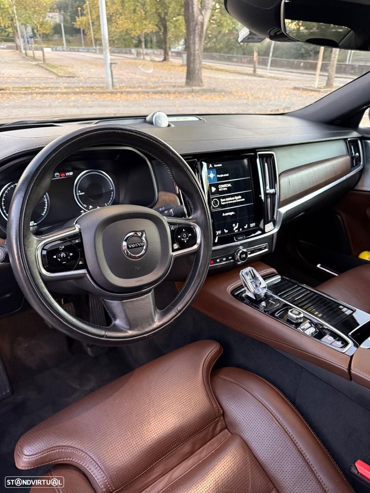 Volvo S90 - 13