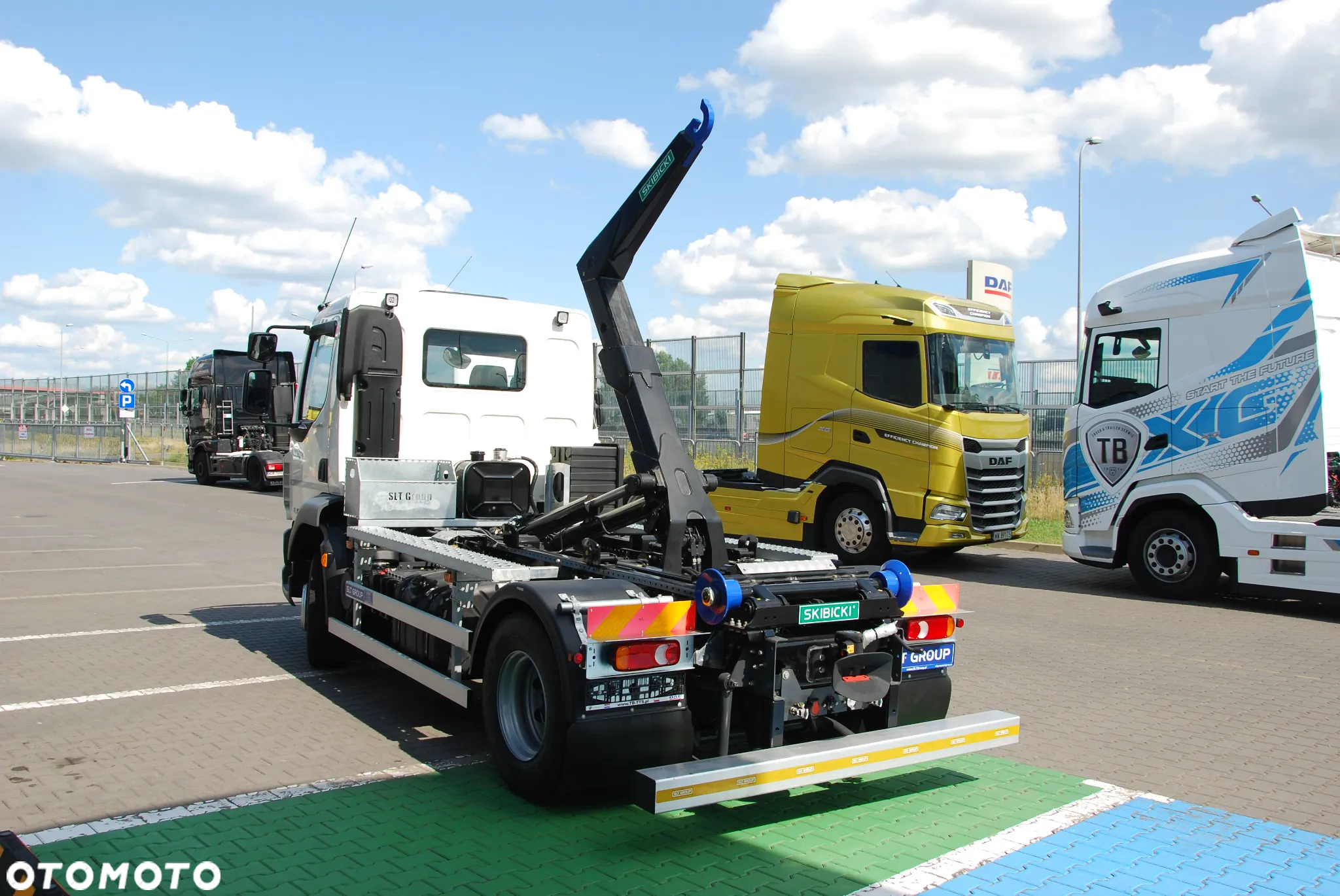 DAF LF 260 FA  4x2 14t Dmc Hakowiec HAK HKS8.33 - 2