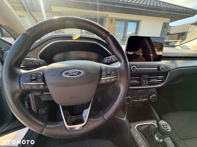Ford Focus 1.0 EcoBoost Titanium - 6
