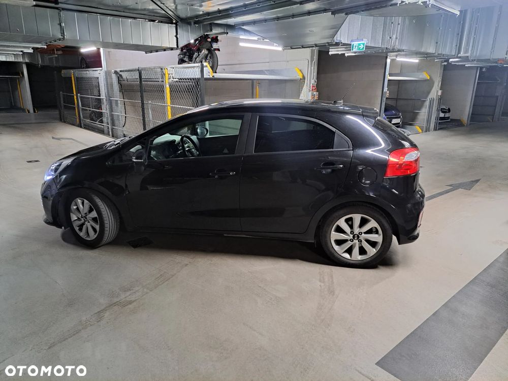 Kia Rio - 6