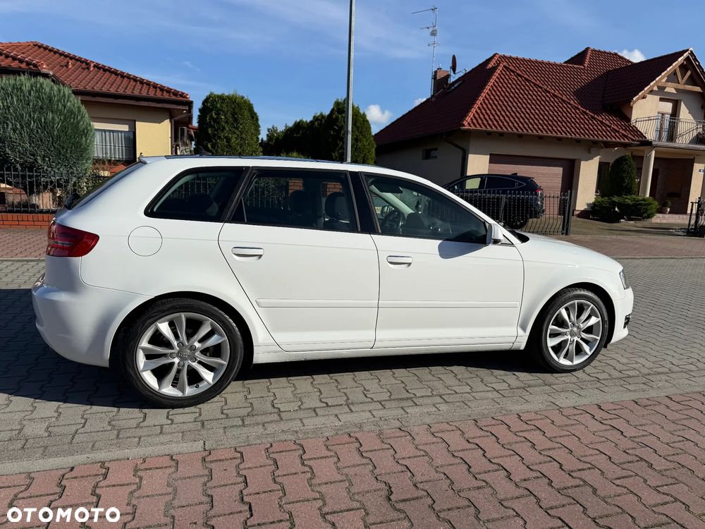 Audi A3 Sportback - 13