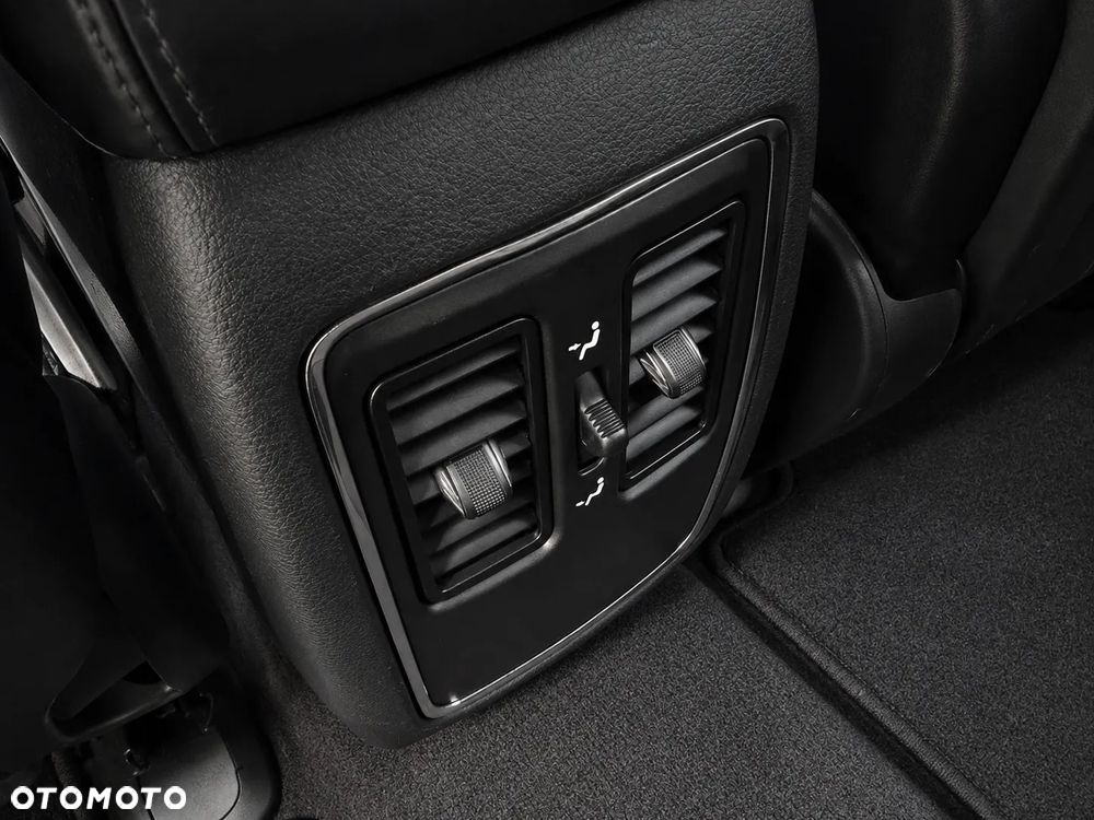 Jeep Grand Cherokee 3.6 V6 Overland Summit - 35
