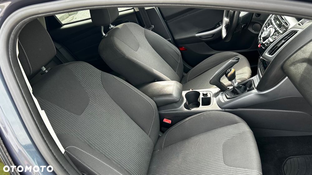Ford Focus 1.6 EcoBoost Titanium - 16