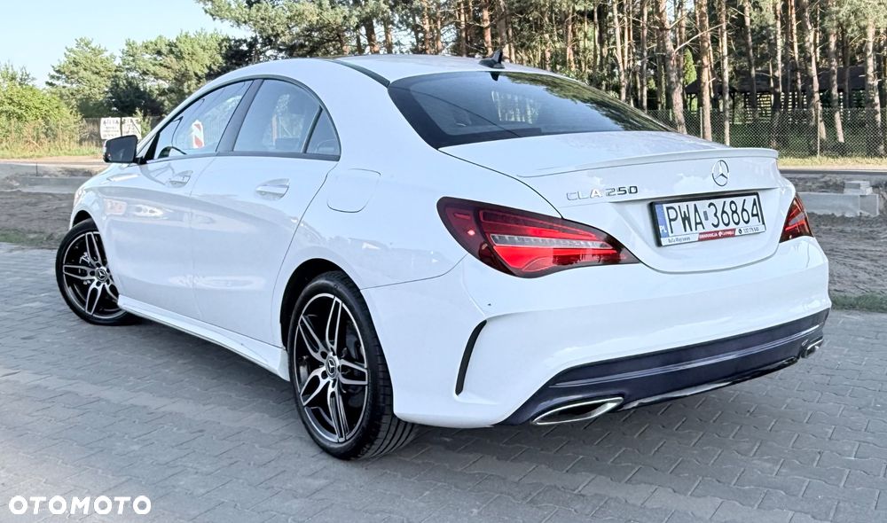 Mercedes-Benz CLA - 38