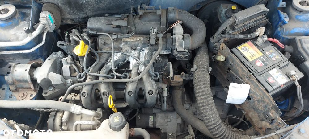 Renault Clio - 10