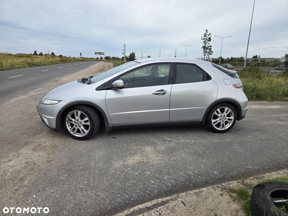 Honda Civic 1.8i-VTEC Sport - 3