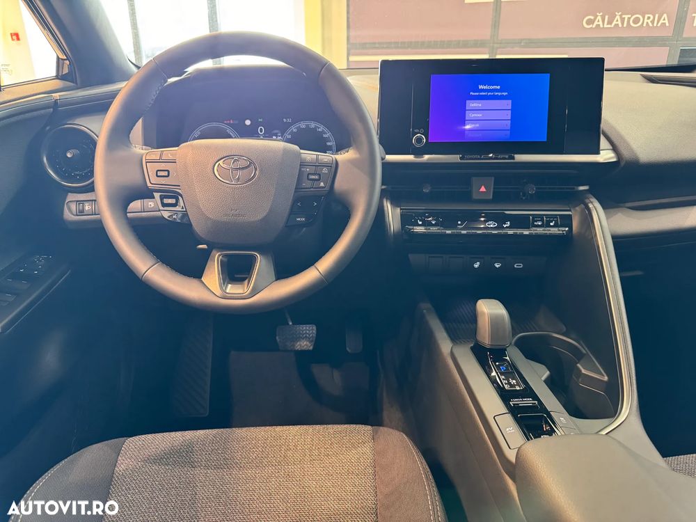 TOYOTA C-HR 2026 — imagine 14