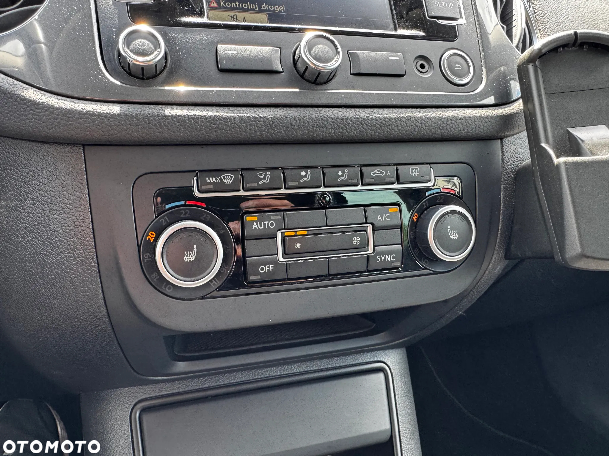 Volkswagen Tiguan 1.4 TSI BlueMotion Technology Exclusive - 26