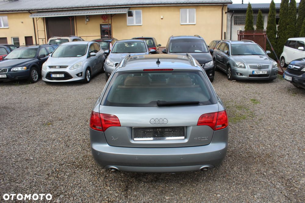 Audi A4 Avant - 10