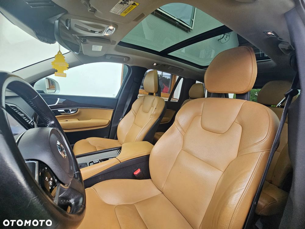 Volvo XC 90 T6 AWD Momentum 7os - 26