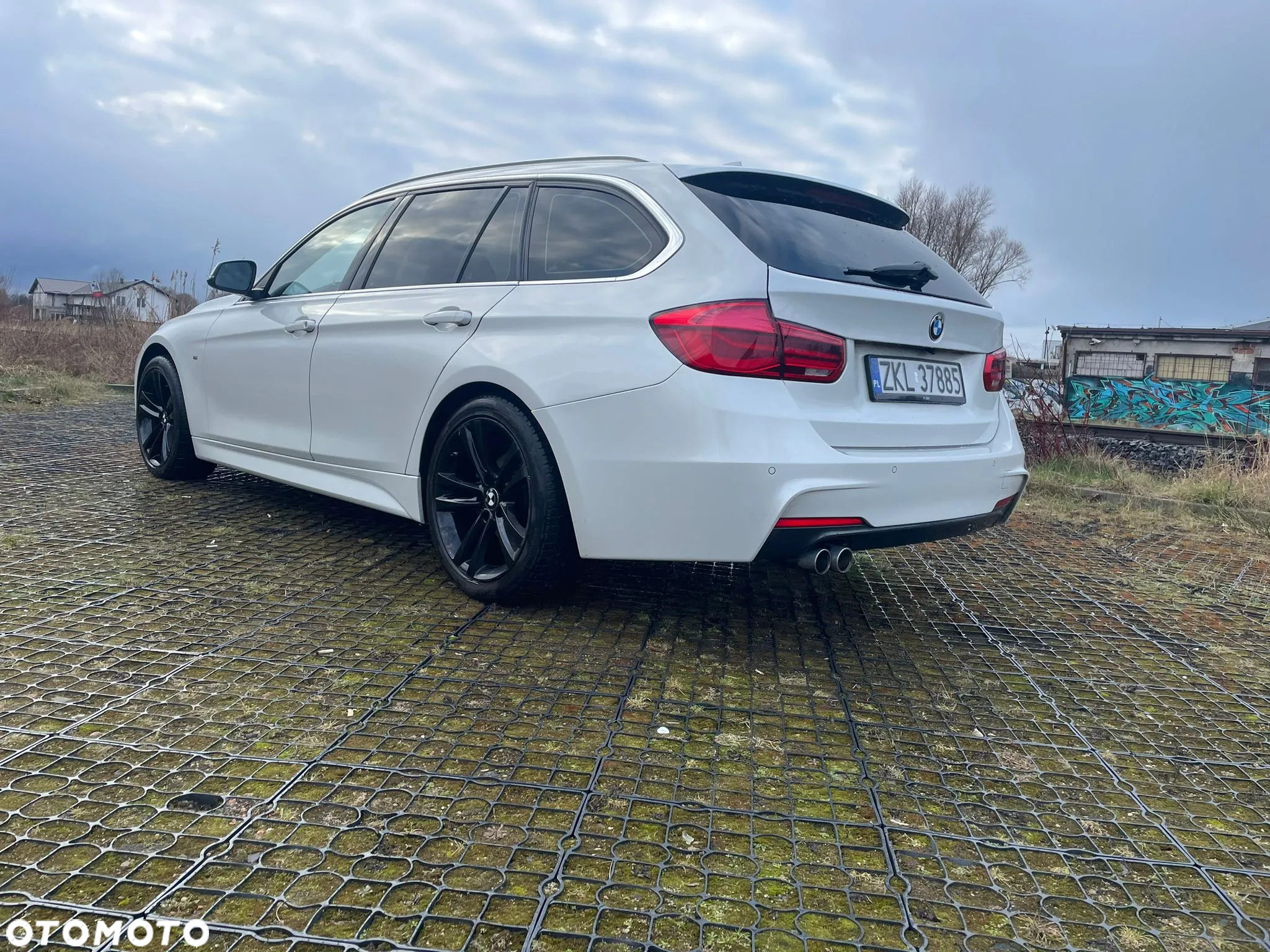 BMW Seria 3 320d Touring M Sport - 23