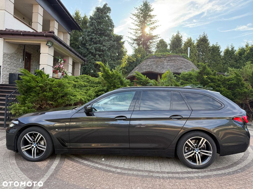 BMW Seria 5 530e xDrive Luxury Line sport - 10