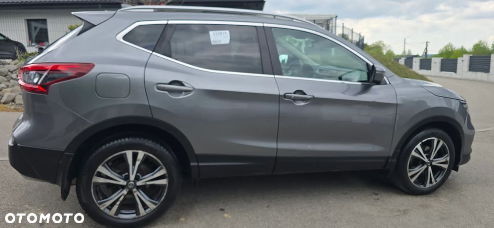 Nissan Qashqai 1.2 DIG-T Xtronic TEKNA+ - 6