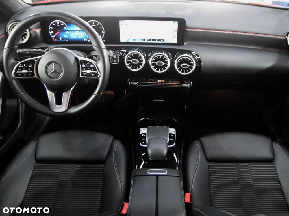 Mercedes-Benz Klasa A 200 Progressive 7G-DCT - 7