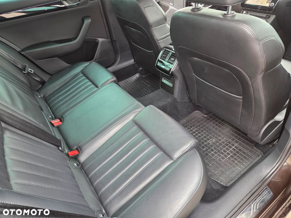 Skoda Superb 2.0 TDI L&K DSG - 15