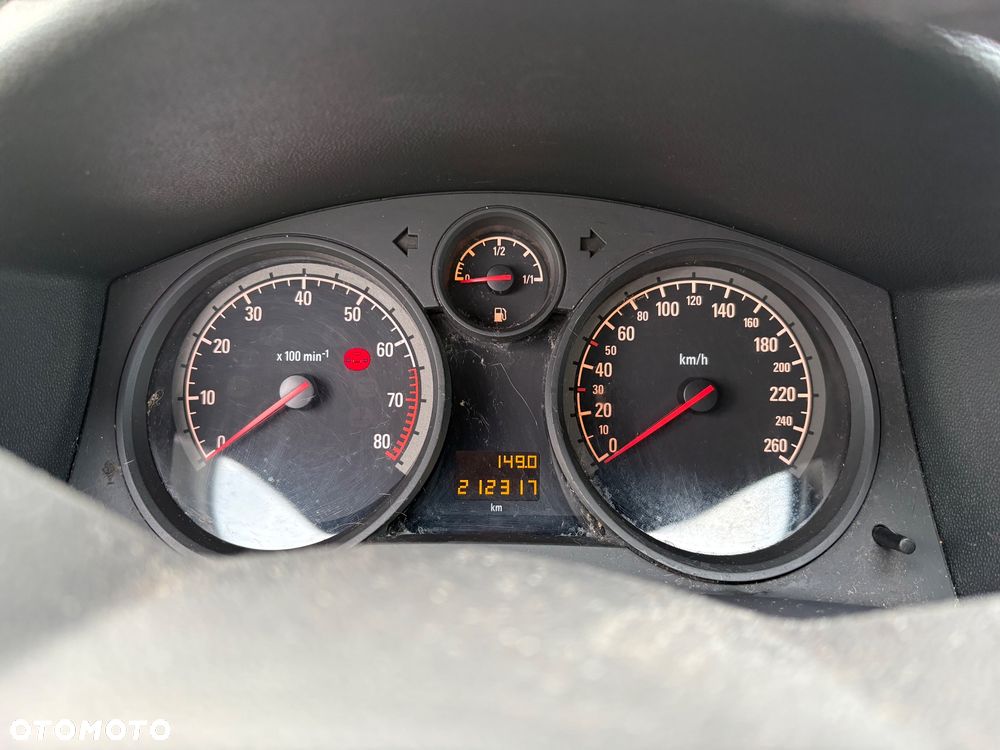 Opel Astra 1.4 - 8