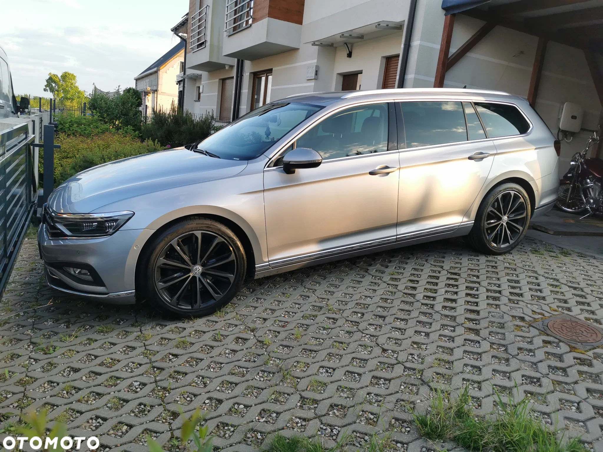 Volkswagen Passat - 16