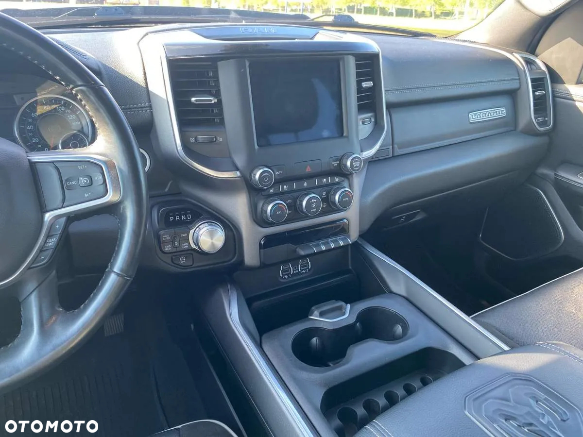 RAM 1500 Crew Cab Laramie - 8