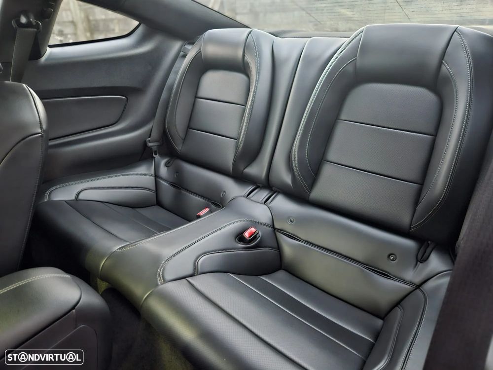 Ford Mustang 2.3 Eco Boost - 26