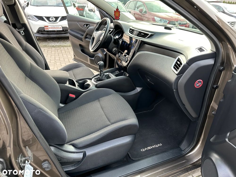 Nissan Qashqai - 25