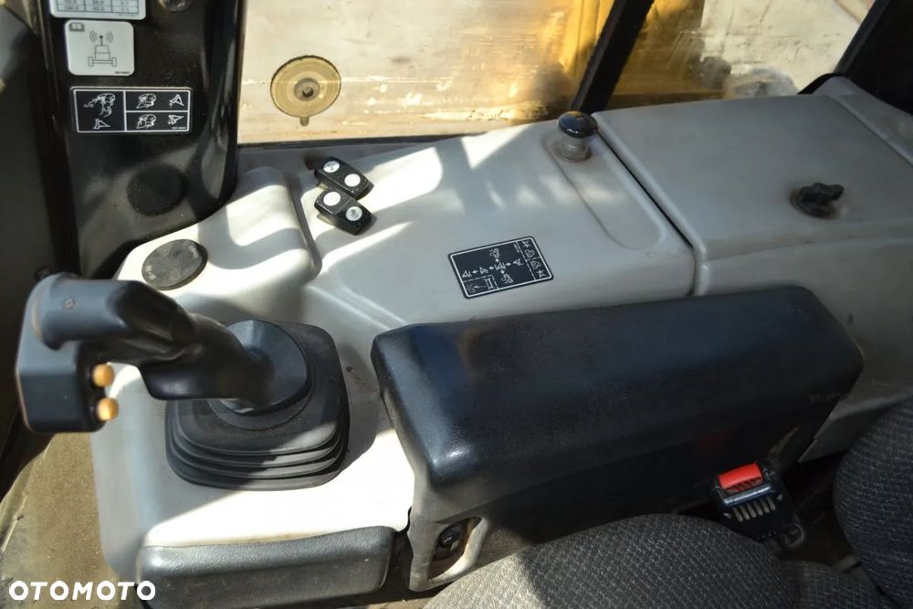 Caterpillar D6N LGP - 14