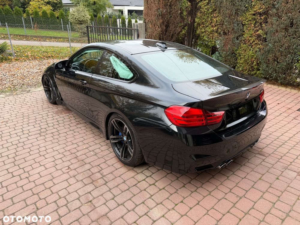 BMW M4 DKG - 10