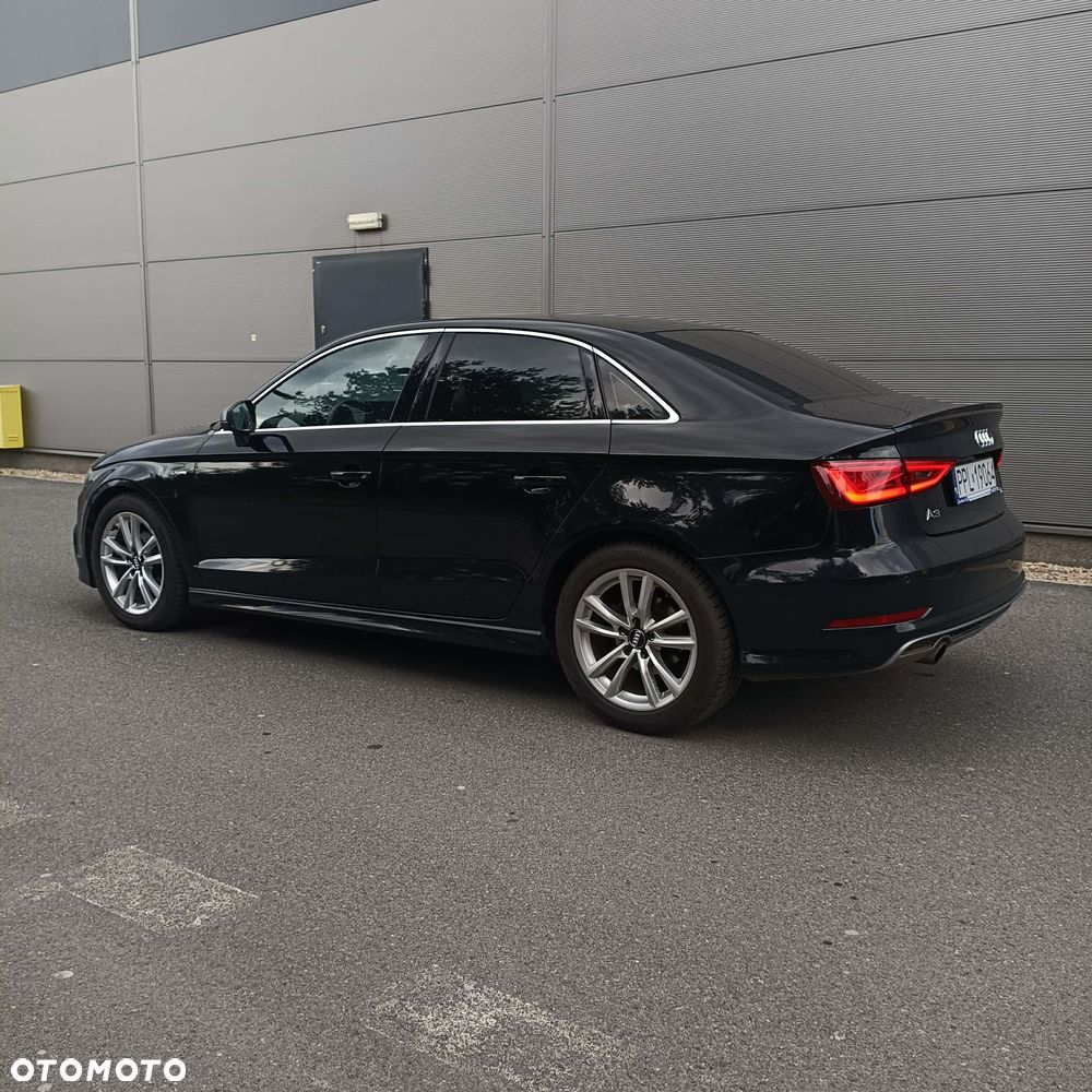 Audi A3 Limousine 1.6 TDI(clean diesel) S tronic S line Sportpaket - 2