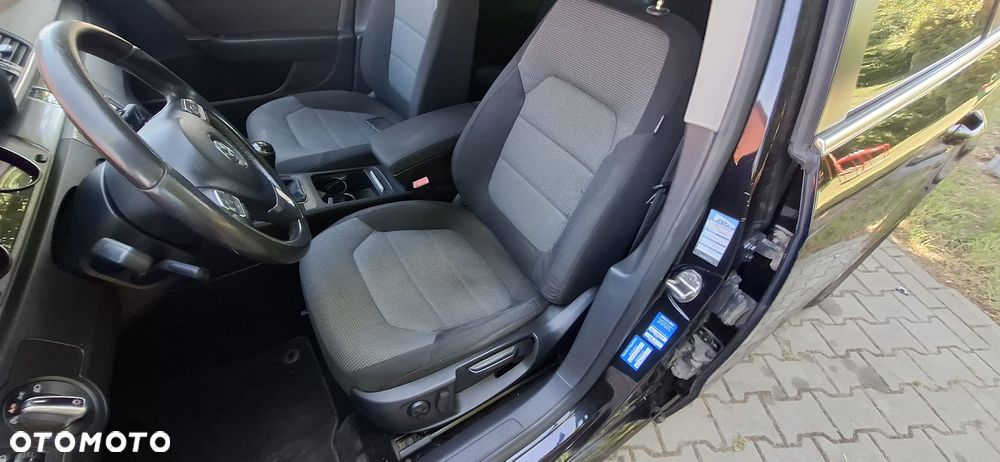 Volkswagen Passat 2.0 Blue TDI SCR Highline - 12