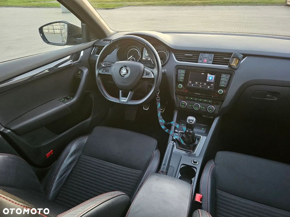 Skoda Octavia 2.0 TDI RS - 13