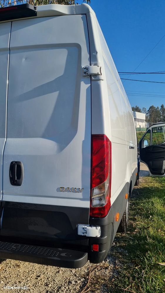 Iveco DAILY 335S13 - 2