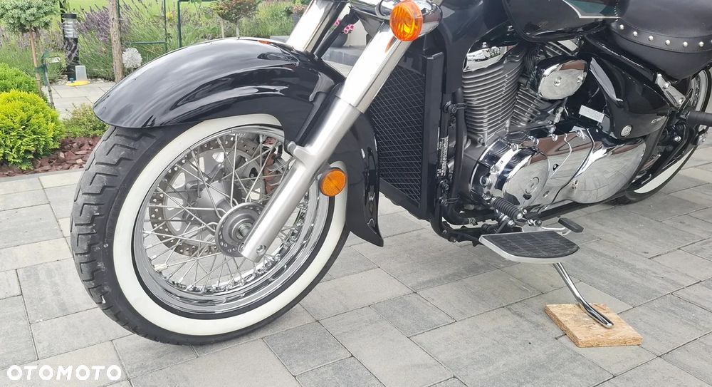 Suzuki VL 800 Volusia - Boulevard C50 - 25