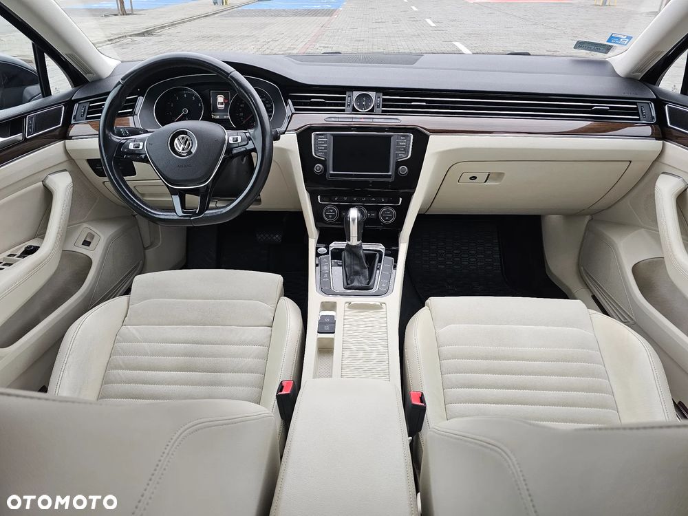 Volkswagen Passat 2.0 TSI BMT Highline DSG - 17