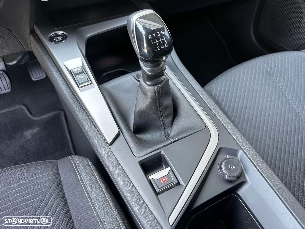 Peugeot 308 SW 1.2 PureTech Allure - 30