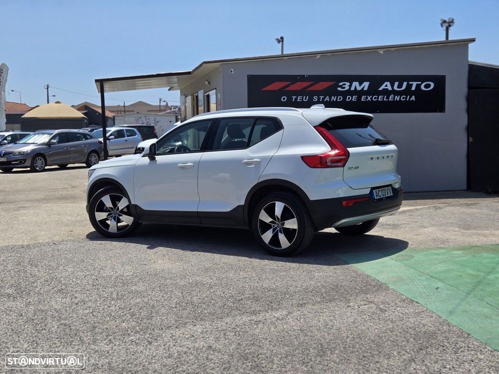 Volvo XC 40 1.5 T2 Momentum - 3