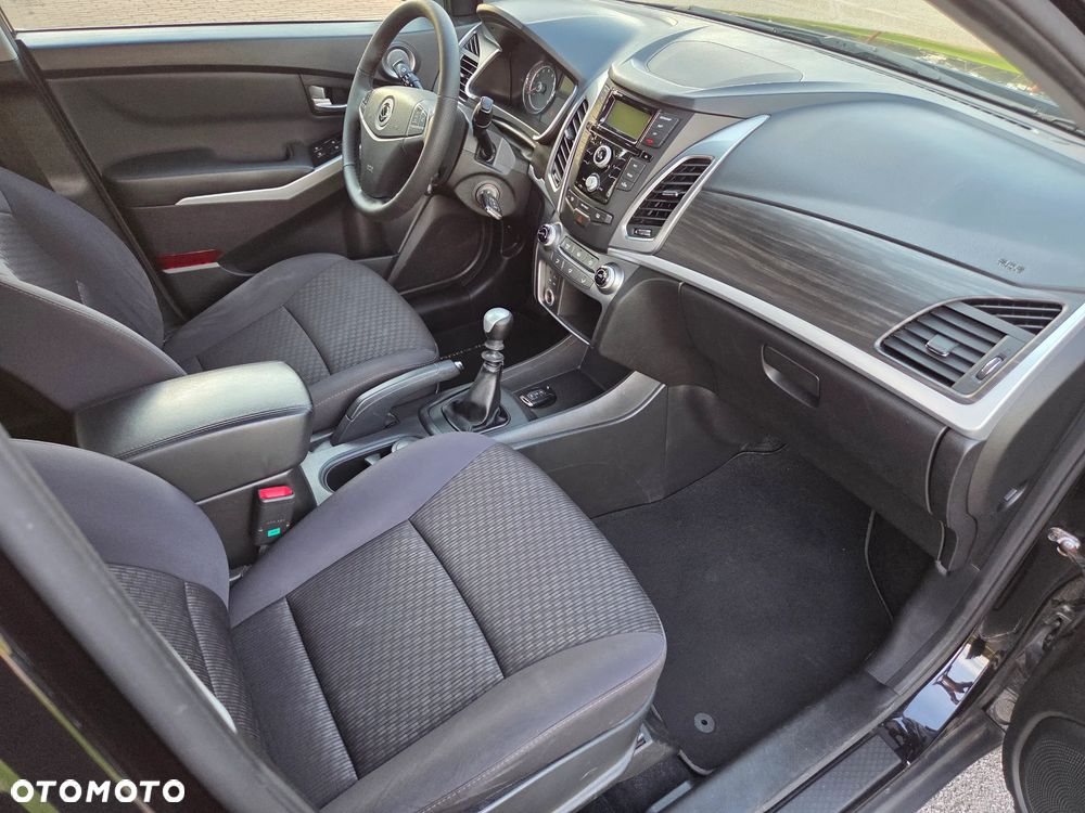 SsangYong/KGM Korando 2.0 e-XGi200 2WD Sapphire - 8