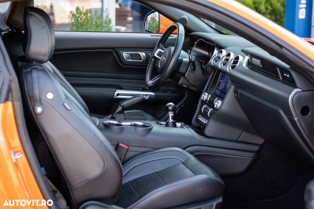 Ford Mustang - 19