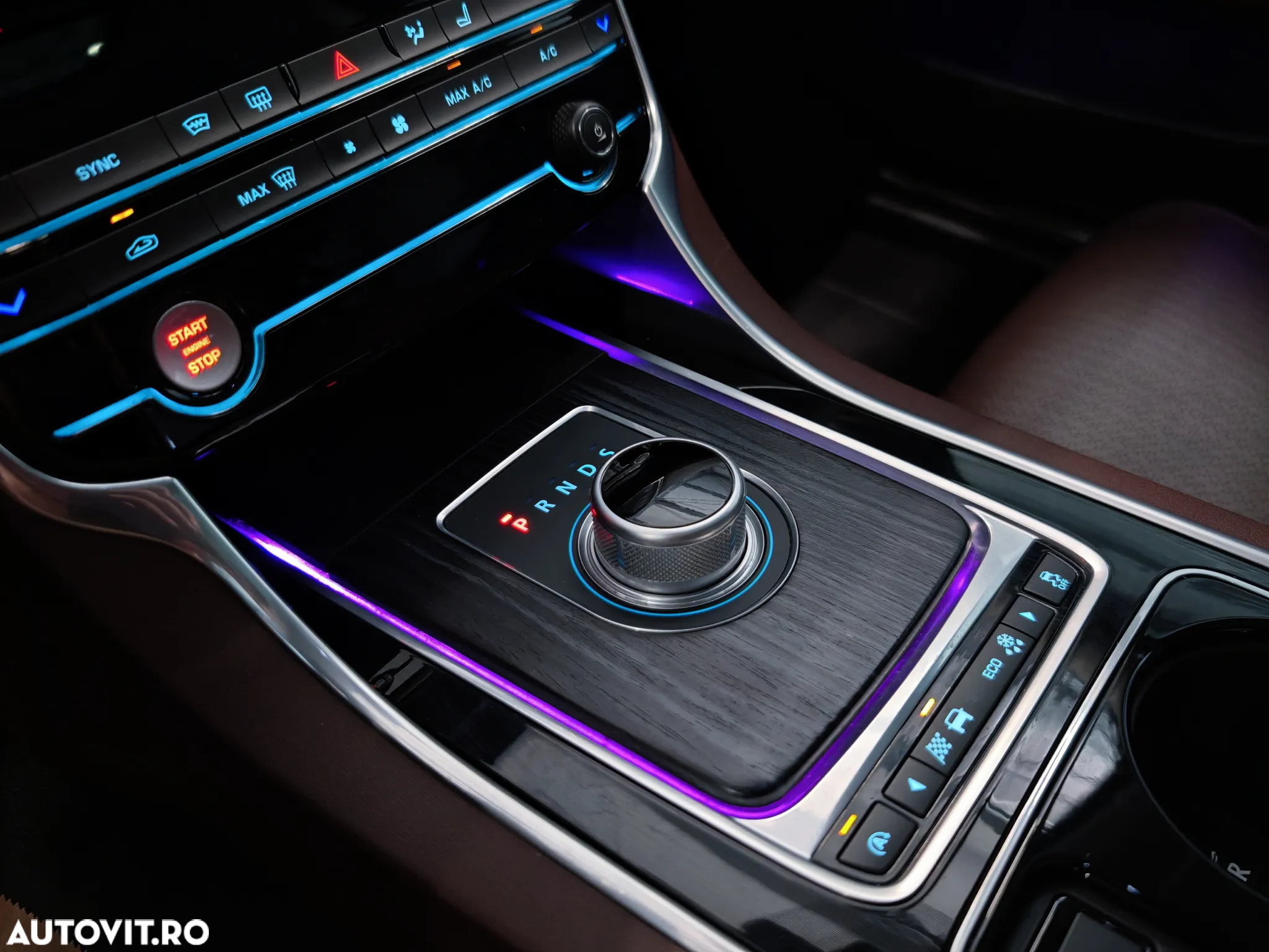 Jaguar XE 20d Aut. Prestige - 24
