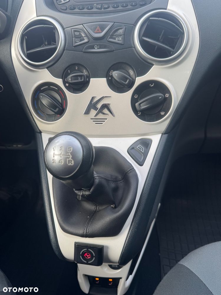 Ford KA 1.2 Titanium (air2) - 11
