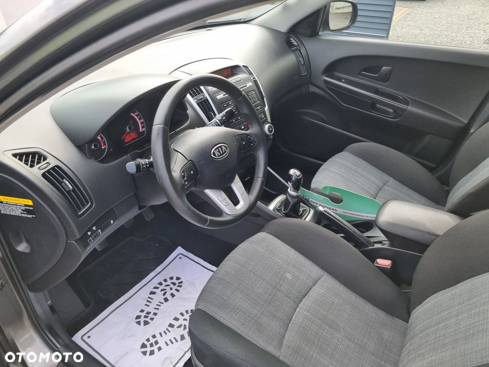 Kia Ceed 1.6 CVVT Vision - 18