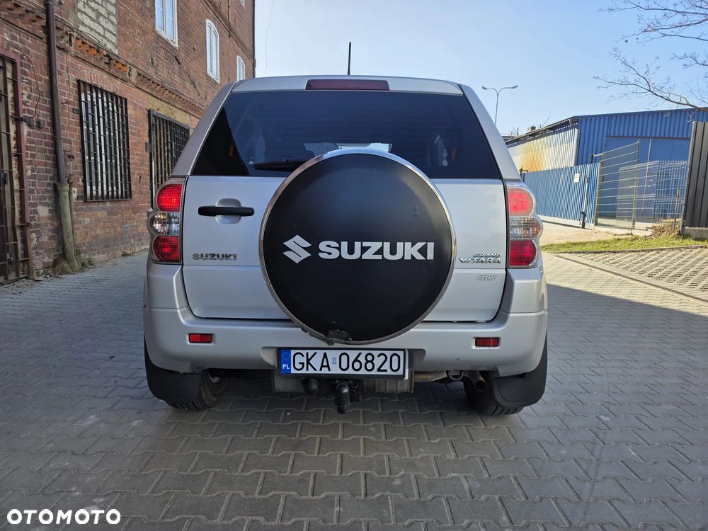 Suzuki Grand Vitara 1.6 De luxe - 4