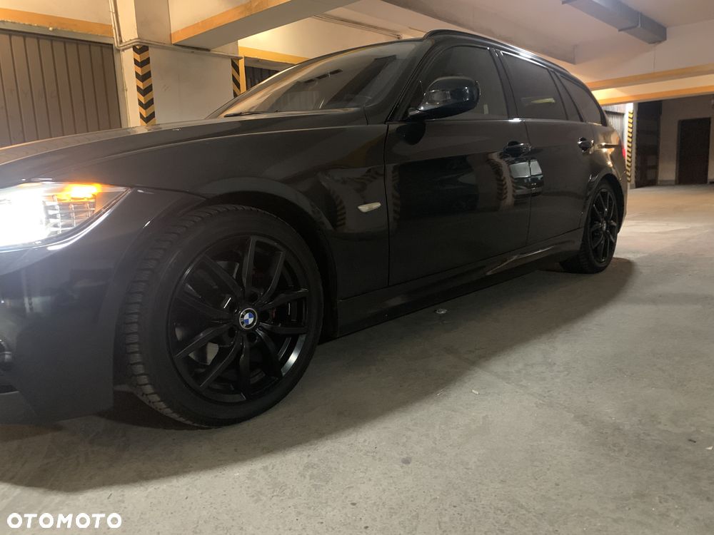 BMW Seria 3 ver-320d-dpf - 25