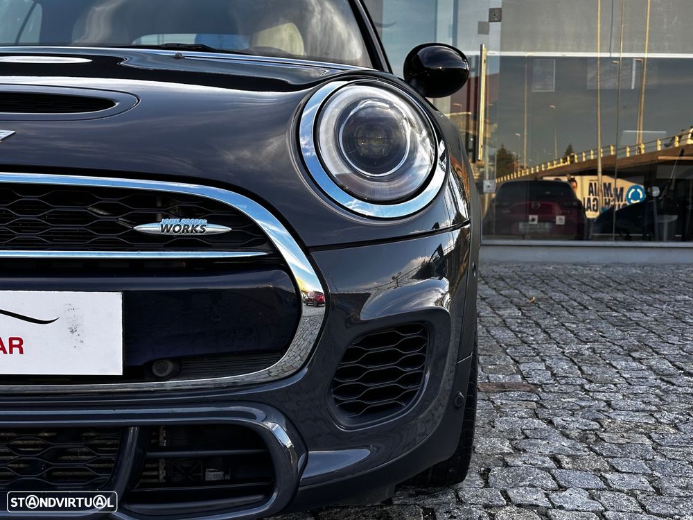 MINI 3 Portas John Cooper Works Auto Desportiva - 3