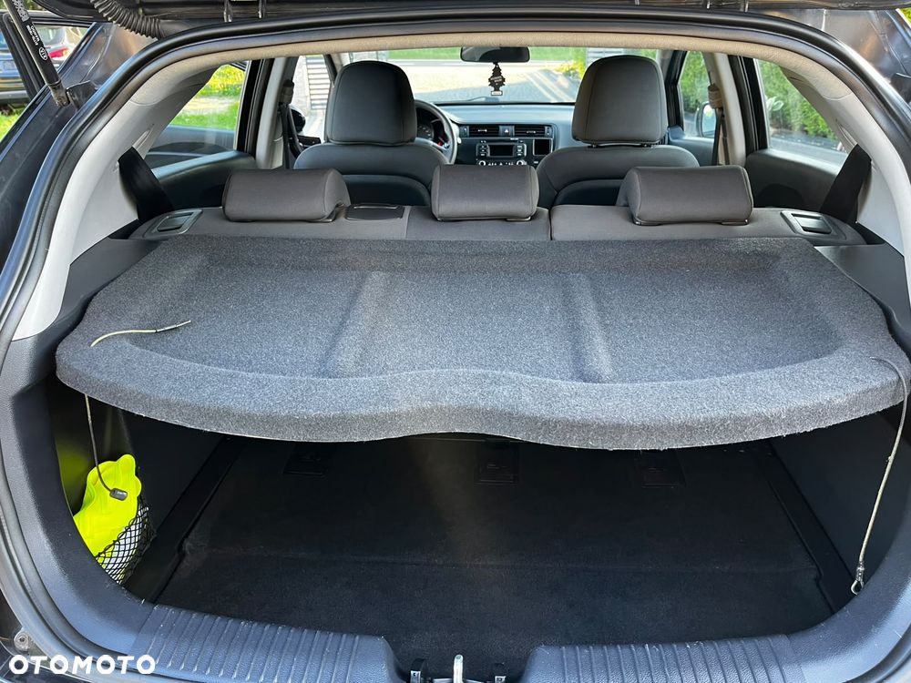 Kia Rio - 15