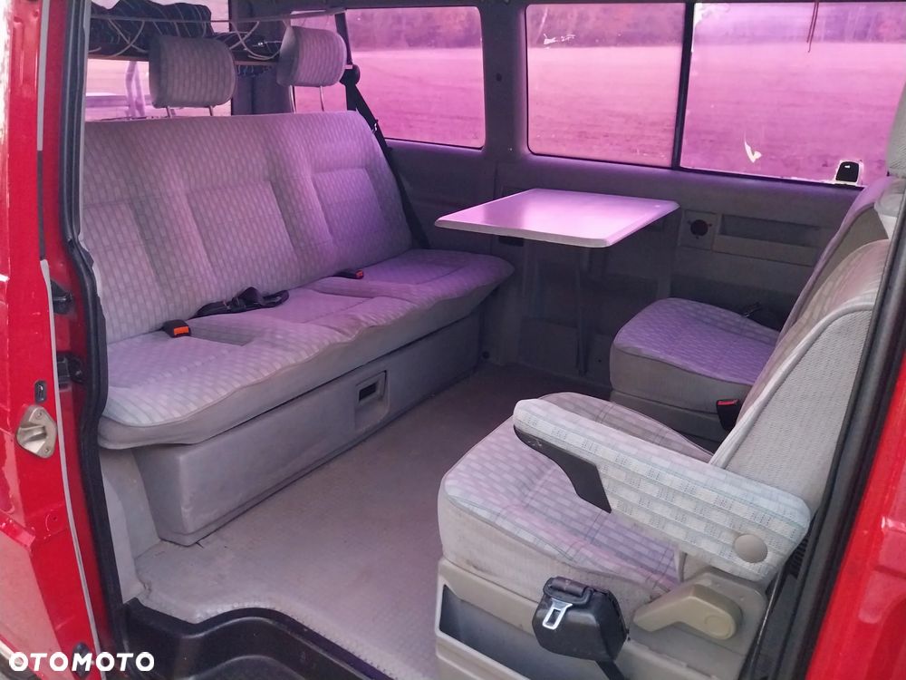 Volkswagen Multivan - 7