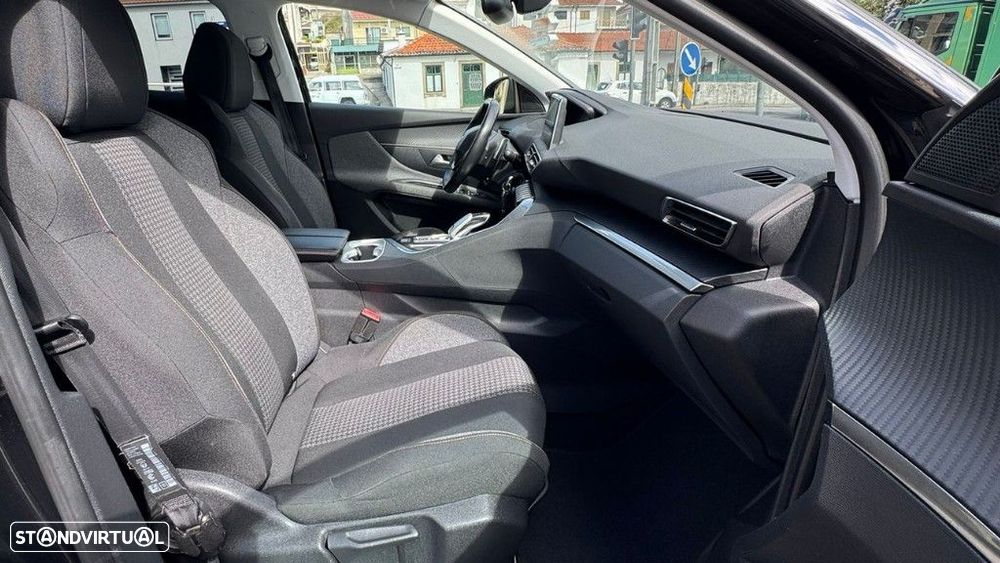 Peugeot 3008 1.5 BlueHDi Allure Pack EAT8 - 11
